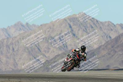 media/Dec-01-2025-Moto Forza (Mon) [[2daa91e15f]]/2-Intermediate Group/Session 4 Turn 9/